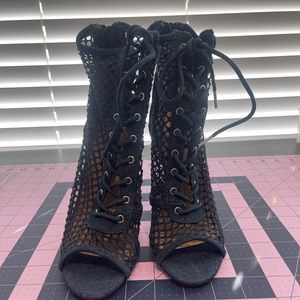 Lace Up Bootie - size 6